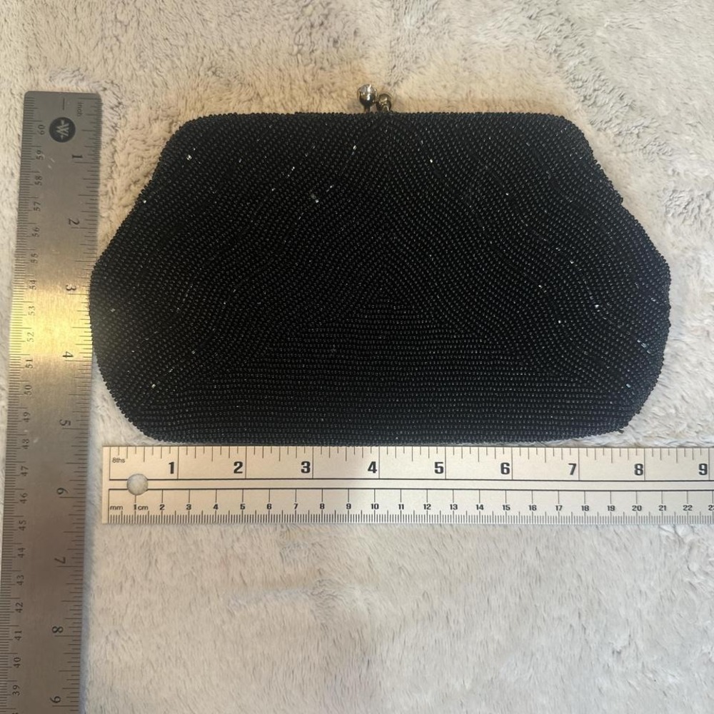 Vintage Black beaded clutch purse with gold diamond clasp - Picture 3 of 8